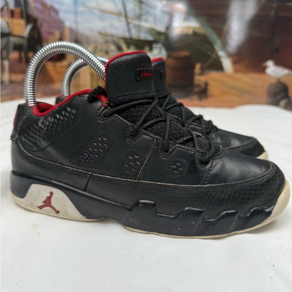 Nike Air Jordan 9 Retro Low Snakeskin Bred Black Red Youth SZ 3Y 833905-001